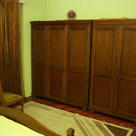 Nocleg ze śniadaniem Art *