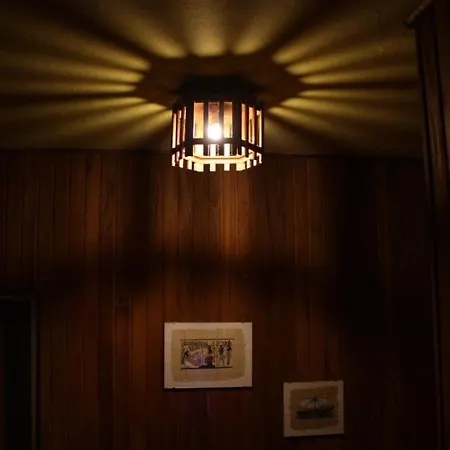 Bed & Breakfast Art